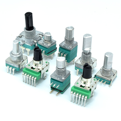 Potenziometro rotativo Ganged dell'asse del metallo di RD915S 9mm multi per gli strumenti musicali e l'audio frequenza