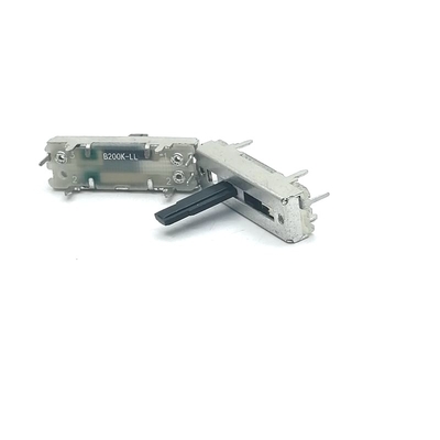 C1521S Manico in metallo da 15 mm di escursione largo 6,5 mm utilizzato per auricolari e microfono della console audio